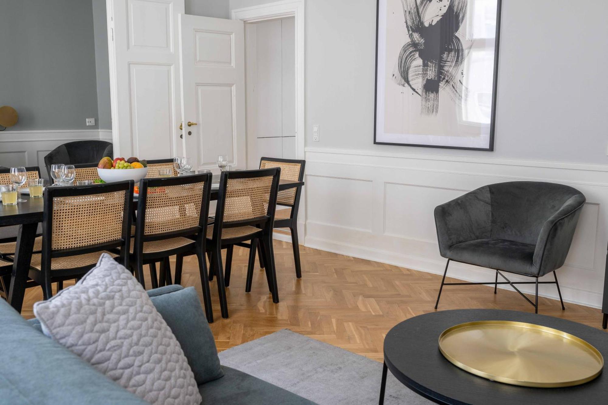 Lavish 4Br Apartment In The Heart Of Cph By The Canals โคเปนเฮเกน ภายนอก รูปภาพ